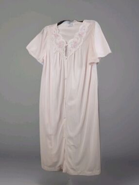 Vintage Lorraine Silky Nylon Robe~ Lingerie~ ~ Embroidery Button Front Sz Small